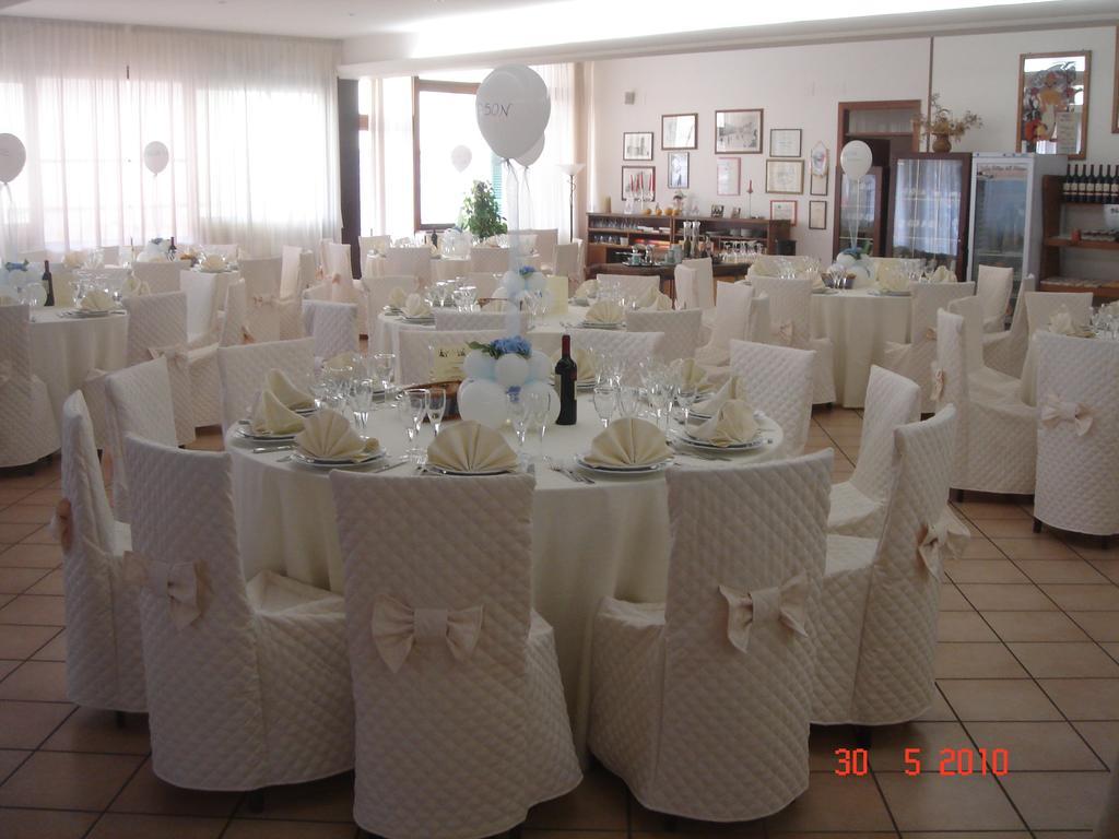 Due Torri Hotel San Severino Marche Kültér fotó