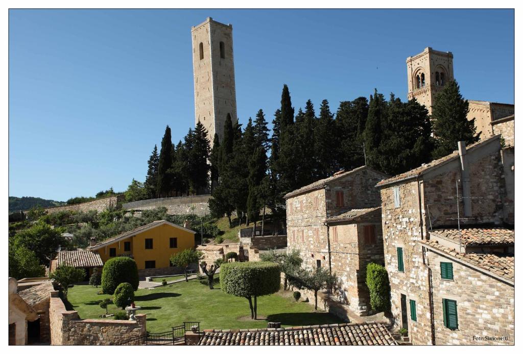 Due Torri Hotel San Severino Marche Kültér fotó