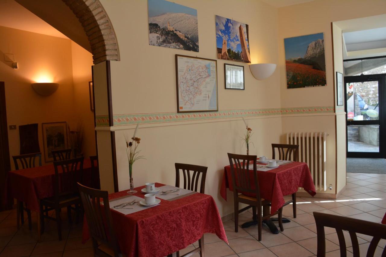 Due Torri Hotel San Severino Marche Kültér fotó