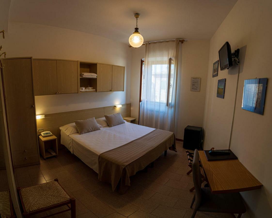 Due Torri Hotel San Severino Marche Kültér fotó