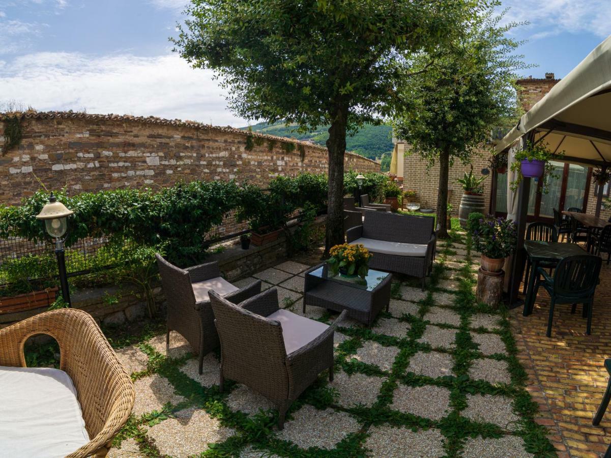 Due Torri Hotel San Severino Marche Kültér fotó
